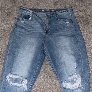 American Eagle AE Mom Jeans